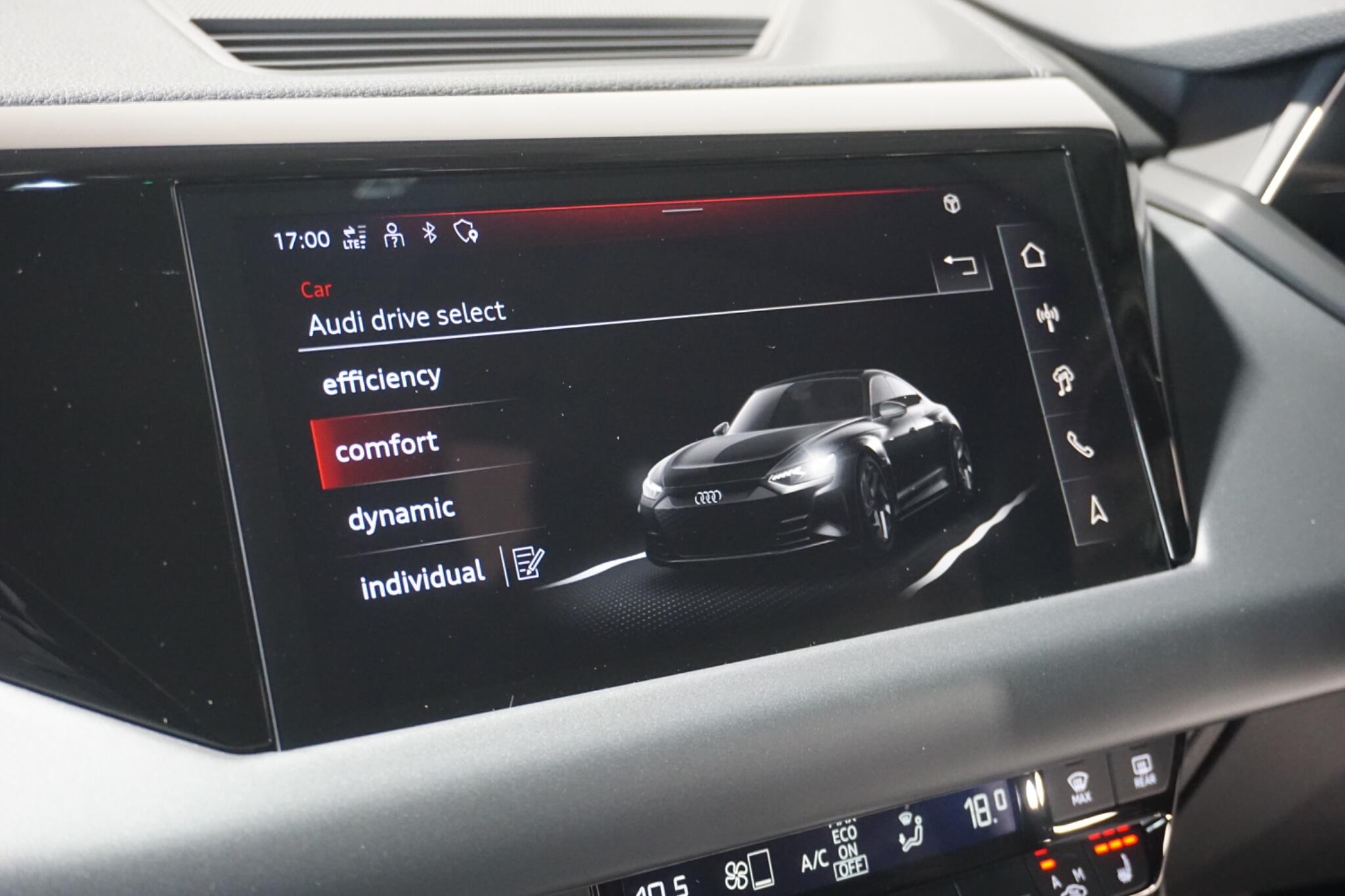 Audi e-tron GT 93.4kWh Saloon 4dr Electric Auto quattro (476 ps)